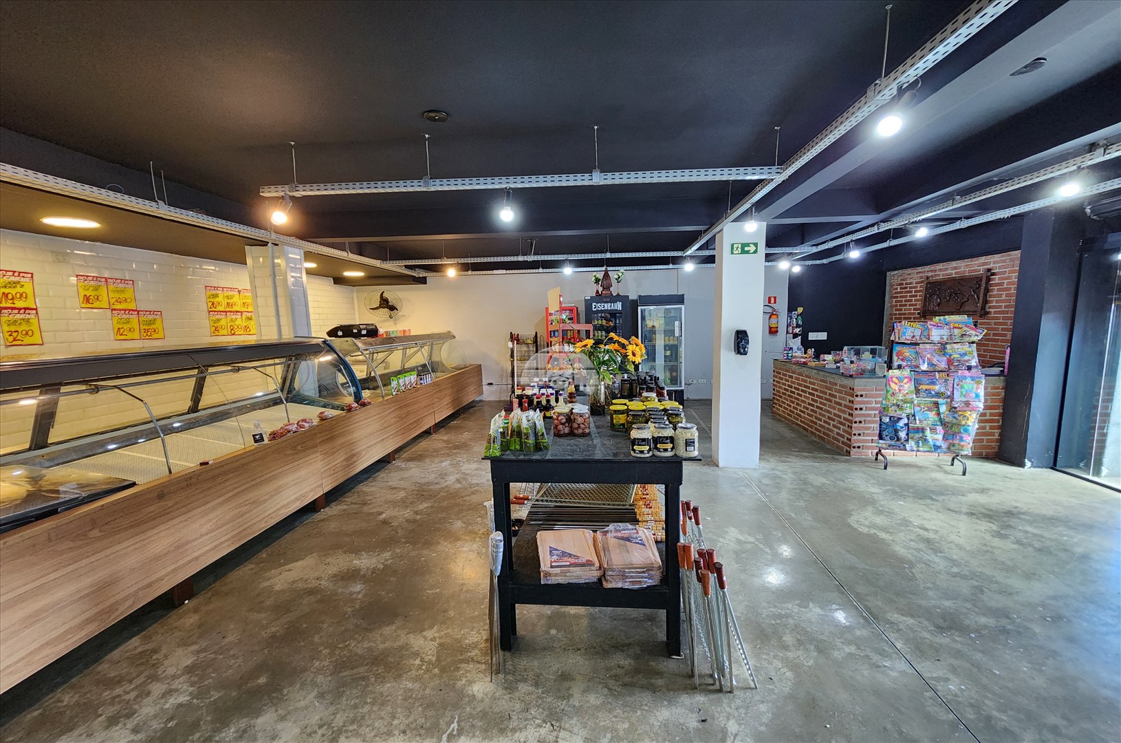 Sala/Conjunto Comercial para alugar em Monza, Colombo — Portal Chave Fácil