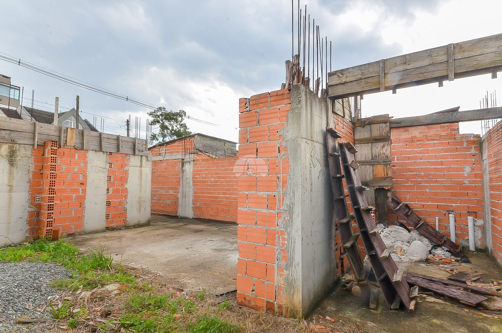 Terreno/Área à venda em Campina Do Siqueira, Curitiba — MAFI ADMINISTRADORA DE IMOVEIS LTDA