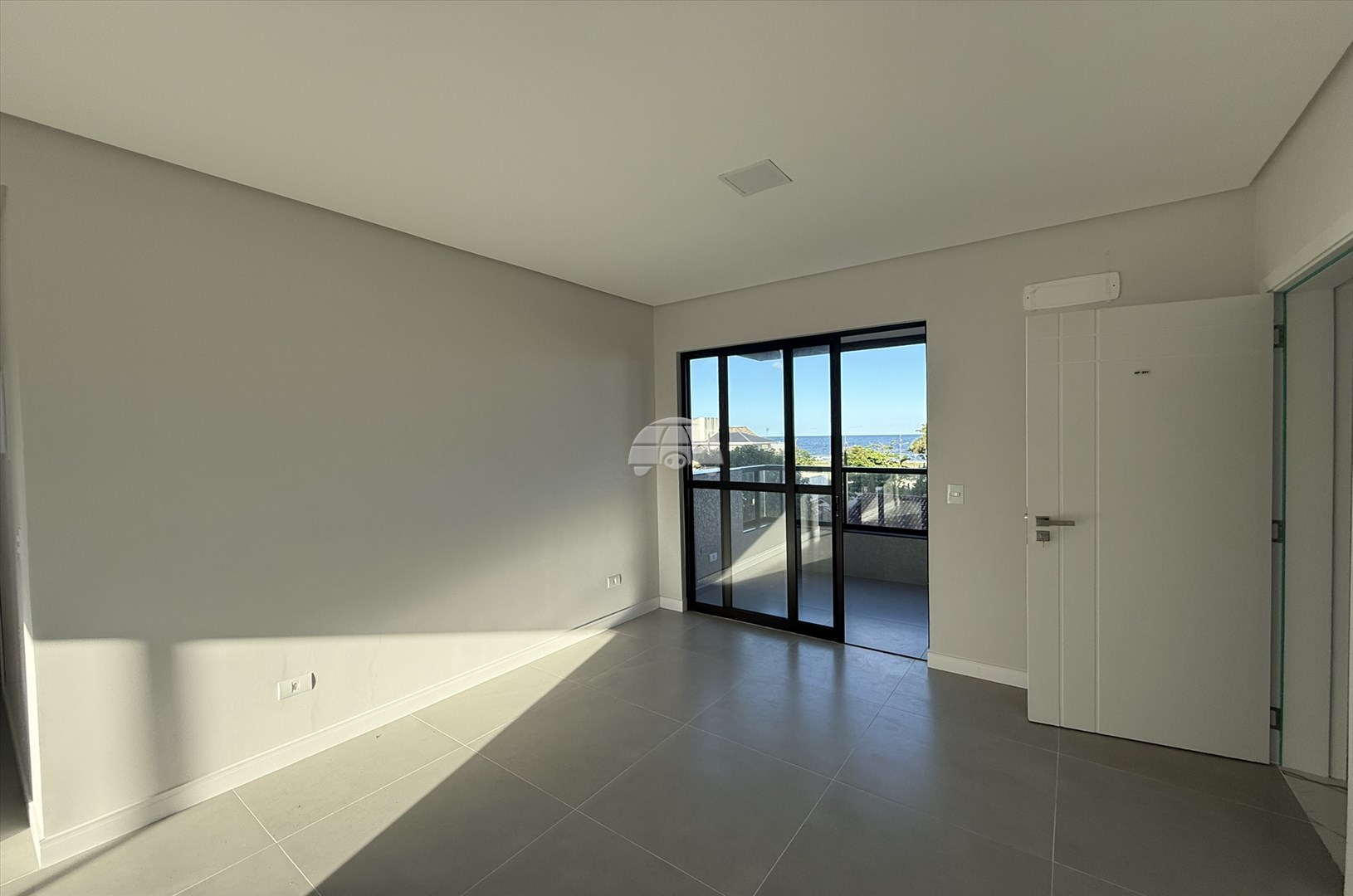Apartamento à venda em Balneário Paese, Itapoá — Portal Chave Fácil