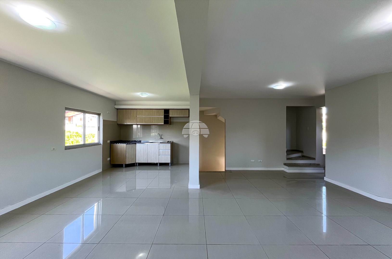 Casa para alugar em Abranches, Curitiba — Kondor Imóveis: Imobiliária em Curitiba | Uma imobiliária pra você