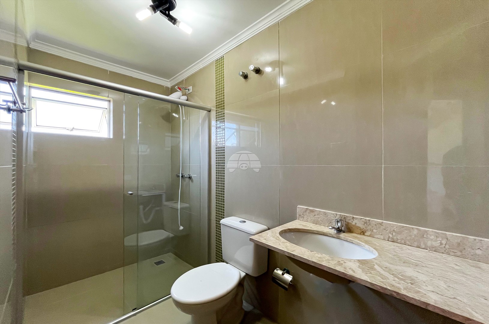 Casa para alugar em Abranches, Curitiba — Kondor Imóveis: Imobiliária em Curitiba | Uma imobiliária pra você