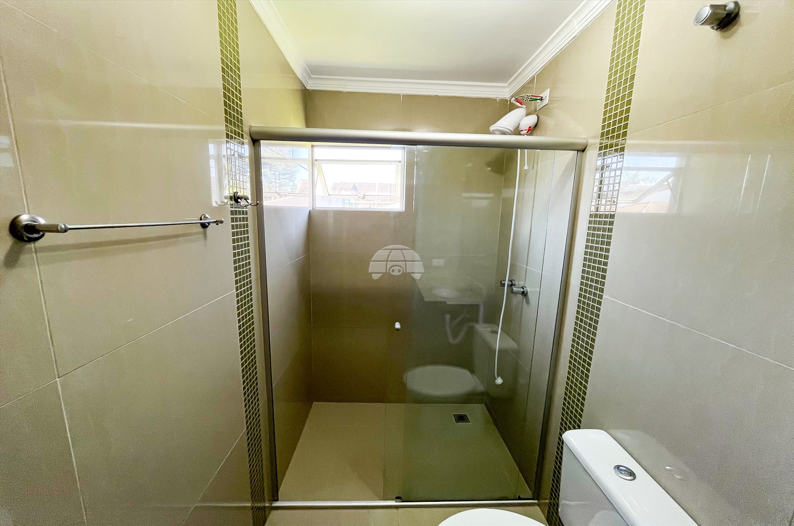 Casa para alugar em Abranches, Curitiba — Kondor Imóveis: Imobiliária em Curitiba | Uma imobiliária pra você