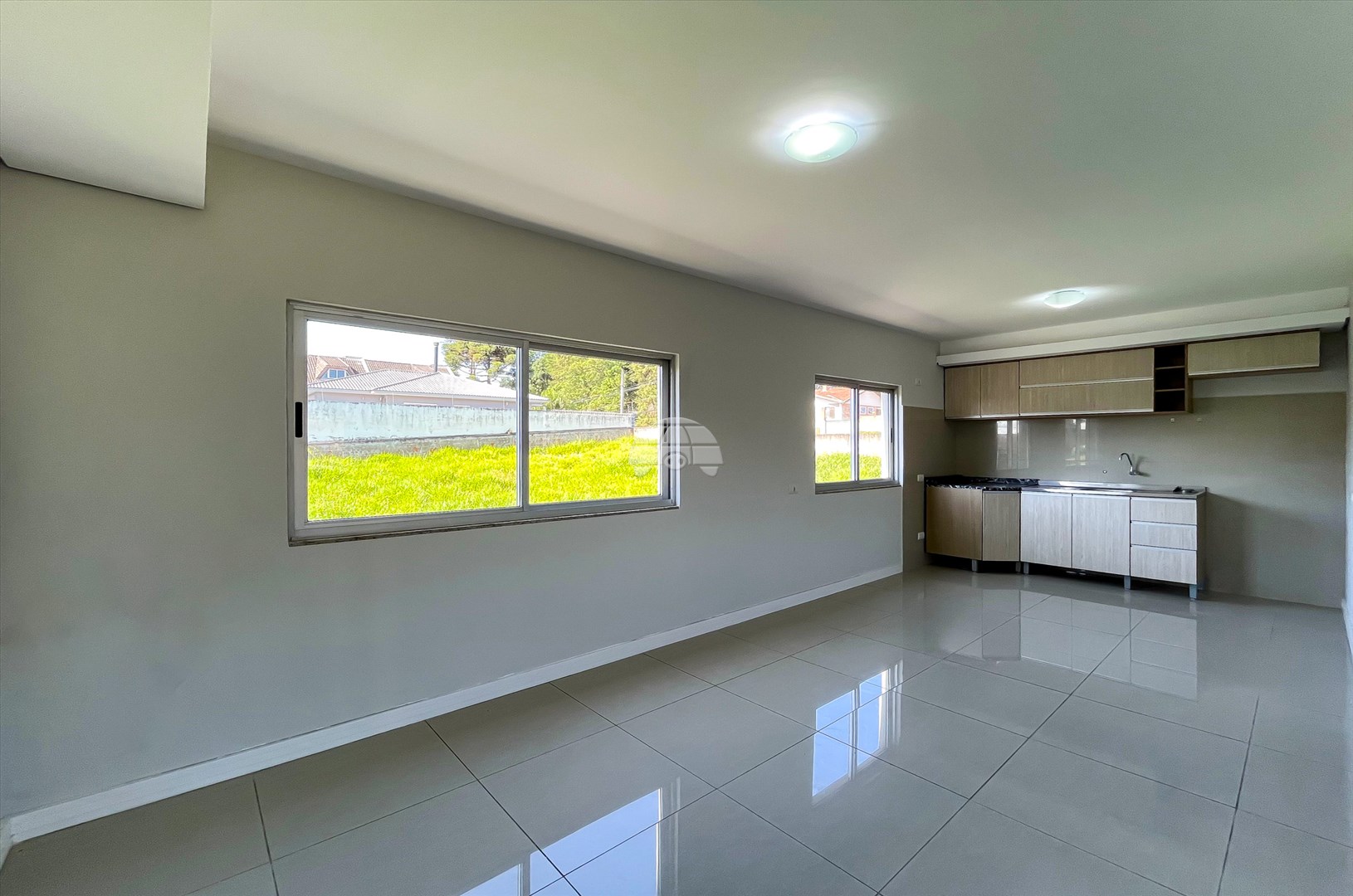 Casa para alugar em Abranches, Curitiba — Kondor Imóveis: Imobiliária em Curitiba | Uma imobiliária pra você