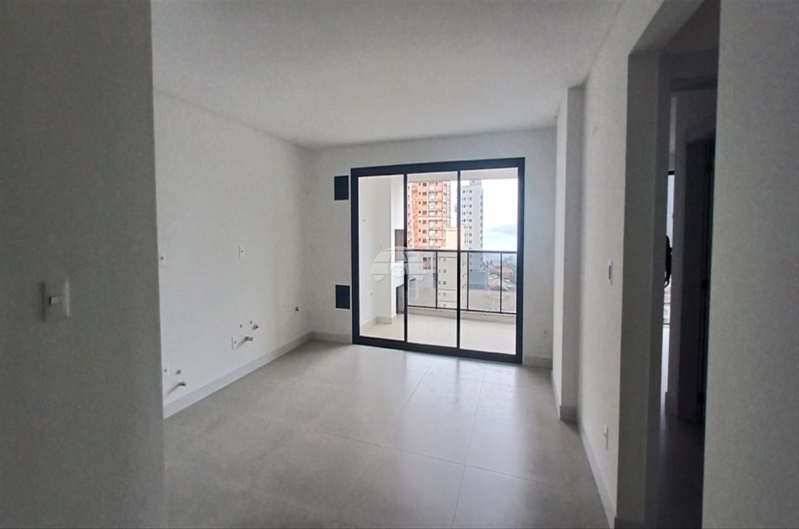 Apartamento à venda em Balneário Perequê, Porto Belo — Portal Chave Fácil