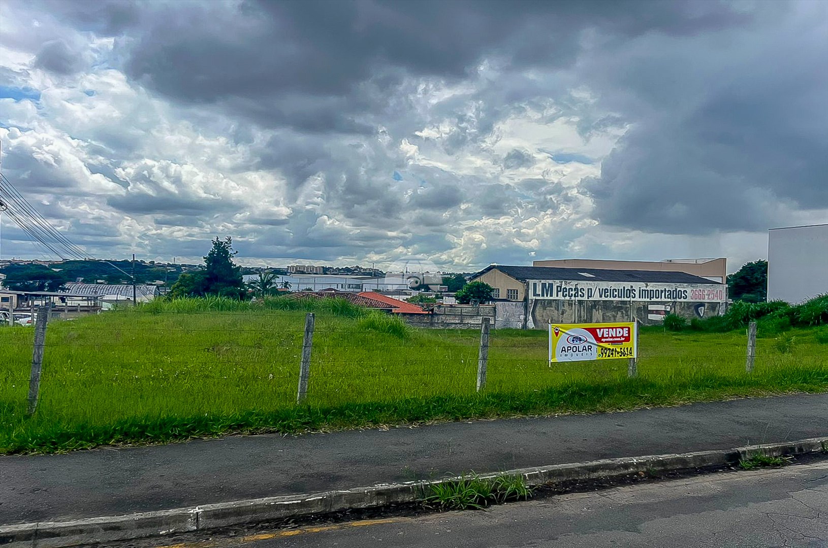 Terreno/Área à venda em Jardim Cláudia, Pinhais — Portal Chave Fácil