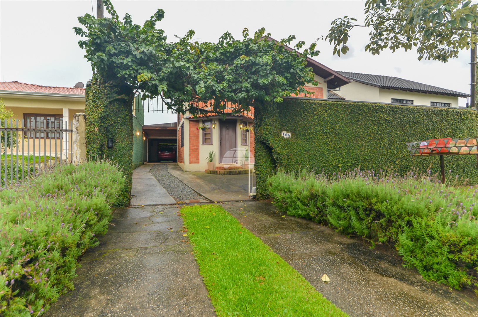 Casa à venda em Santa Felicidade, Curitiba — Portal Chave Fácil