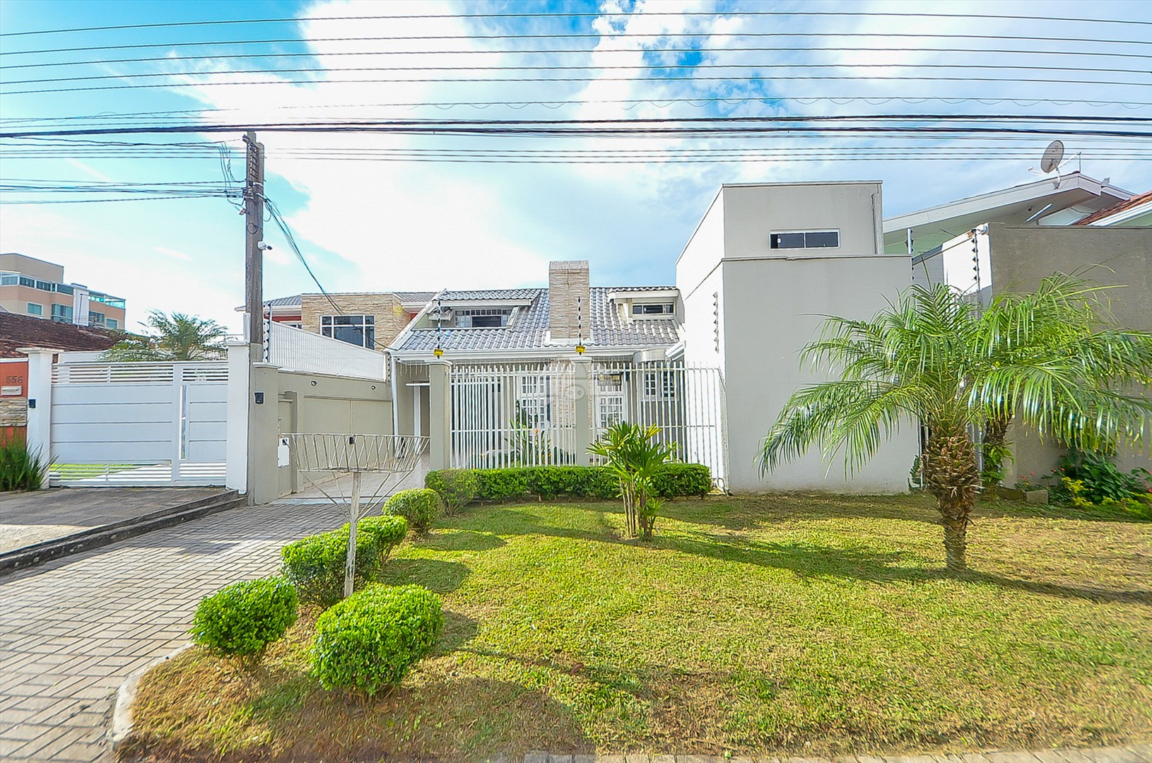 Casa à venda em Boqueirão, Curitiba — Portal Chave Fácil