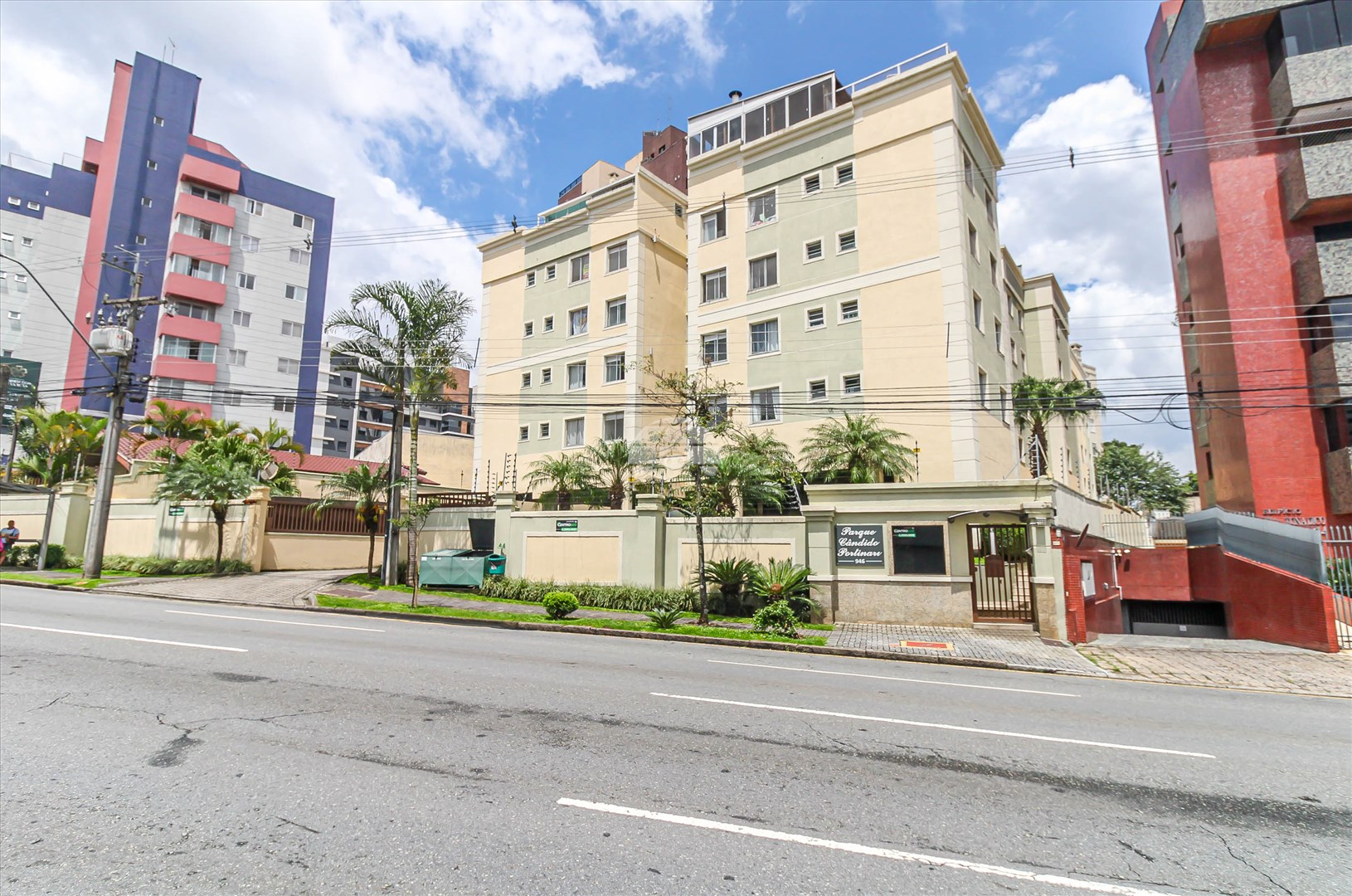 Apartamento para alugar em Cabral, Curitiba — Portal Chave Fácil