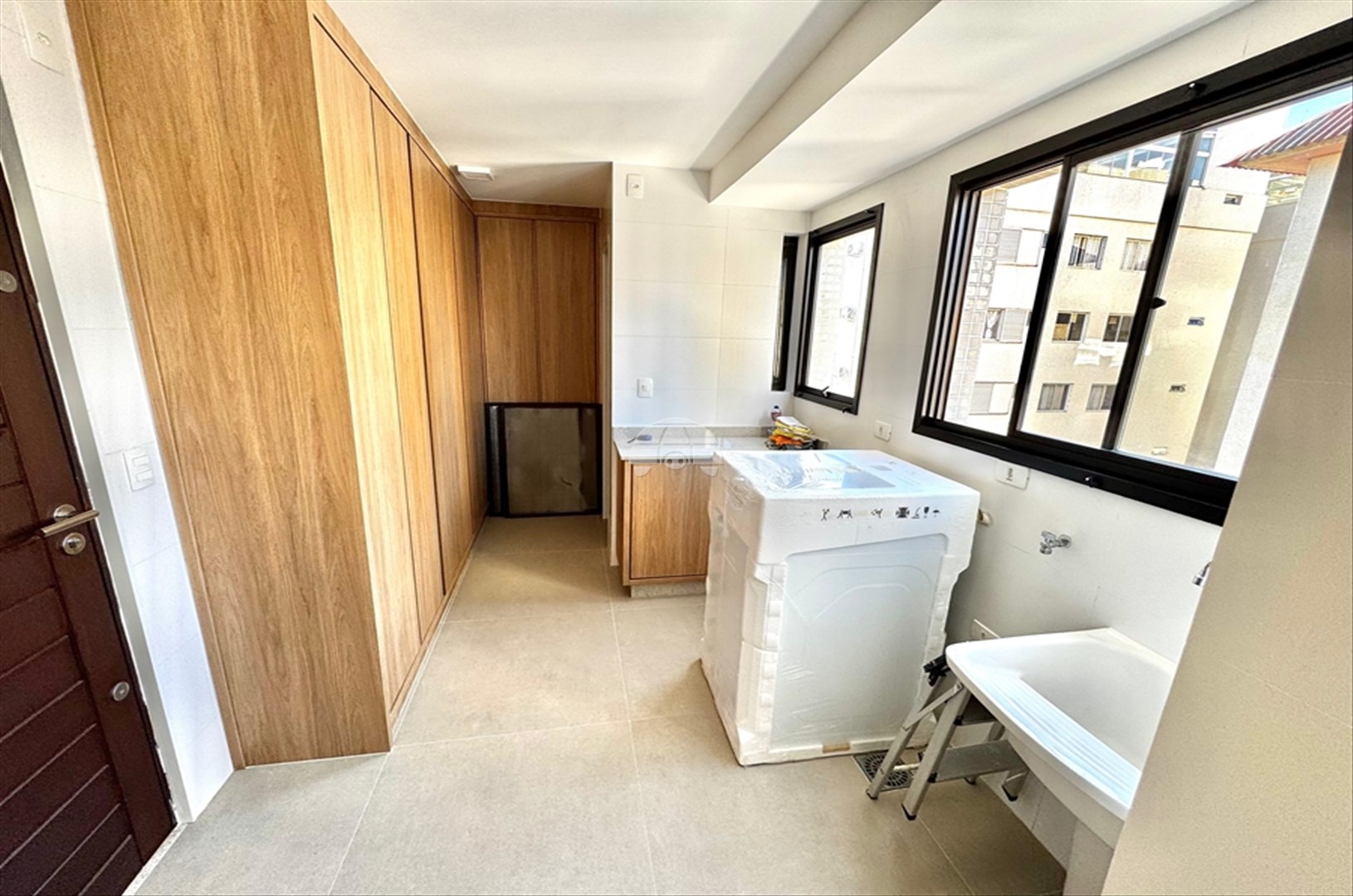 Apartamento à venda em Caioba, Matinhos — Portal Chave Fácil