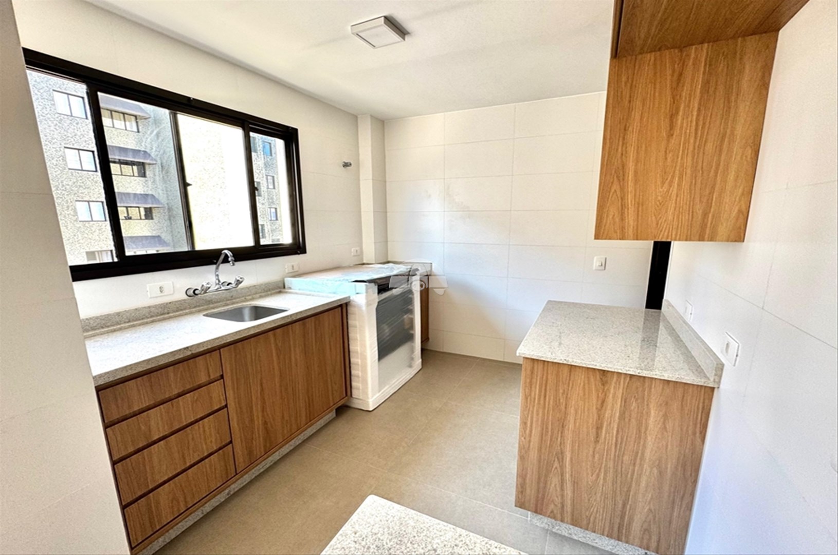 Apartamento à venda em Caioba, Matinhos — Portal Chave Fácil