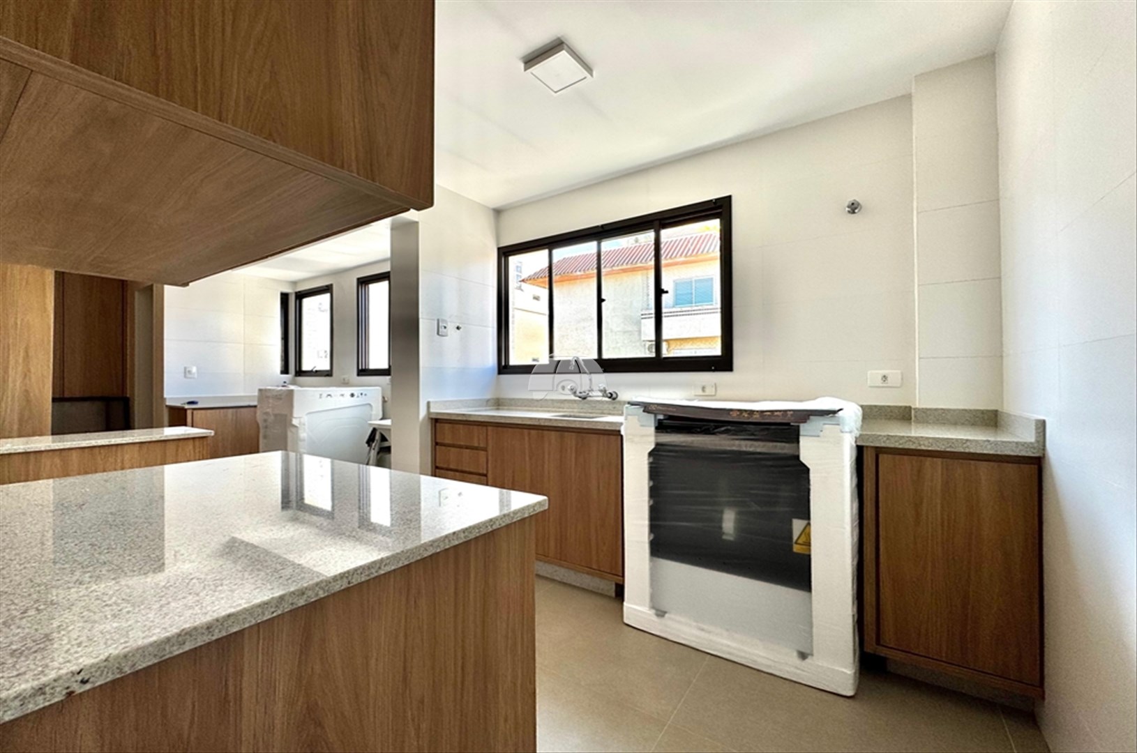 Apartamento à venda em Caioba, Matinhos — Portal Chave Fácil