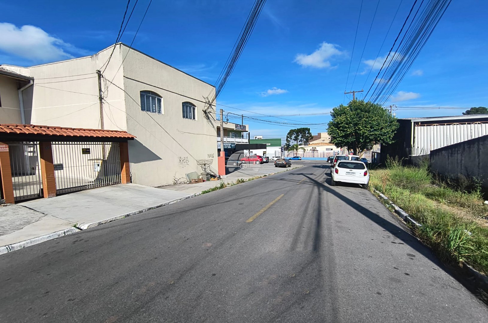 Terreno/Área para alugar em Pineville, Pinhais — Portal Chave Fácil