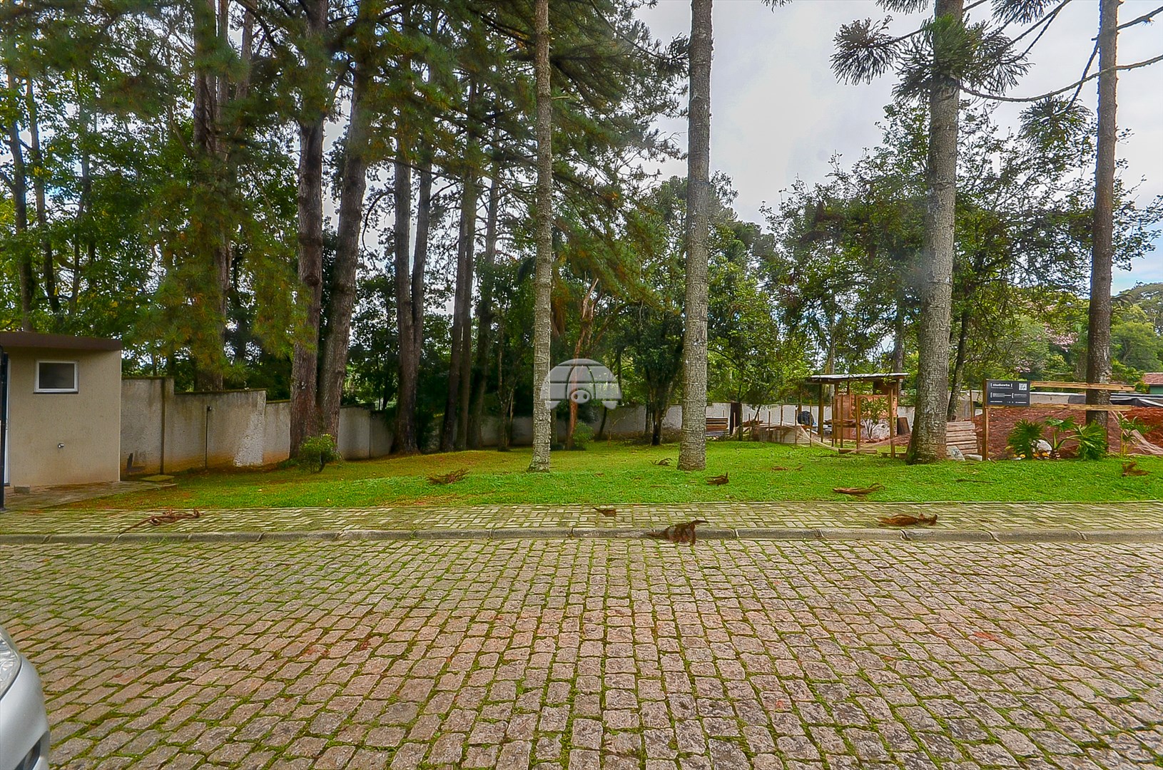 Terreno/Área à venda em Santa Cândida, Curitiba — Portal Chave Fácil