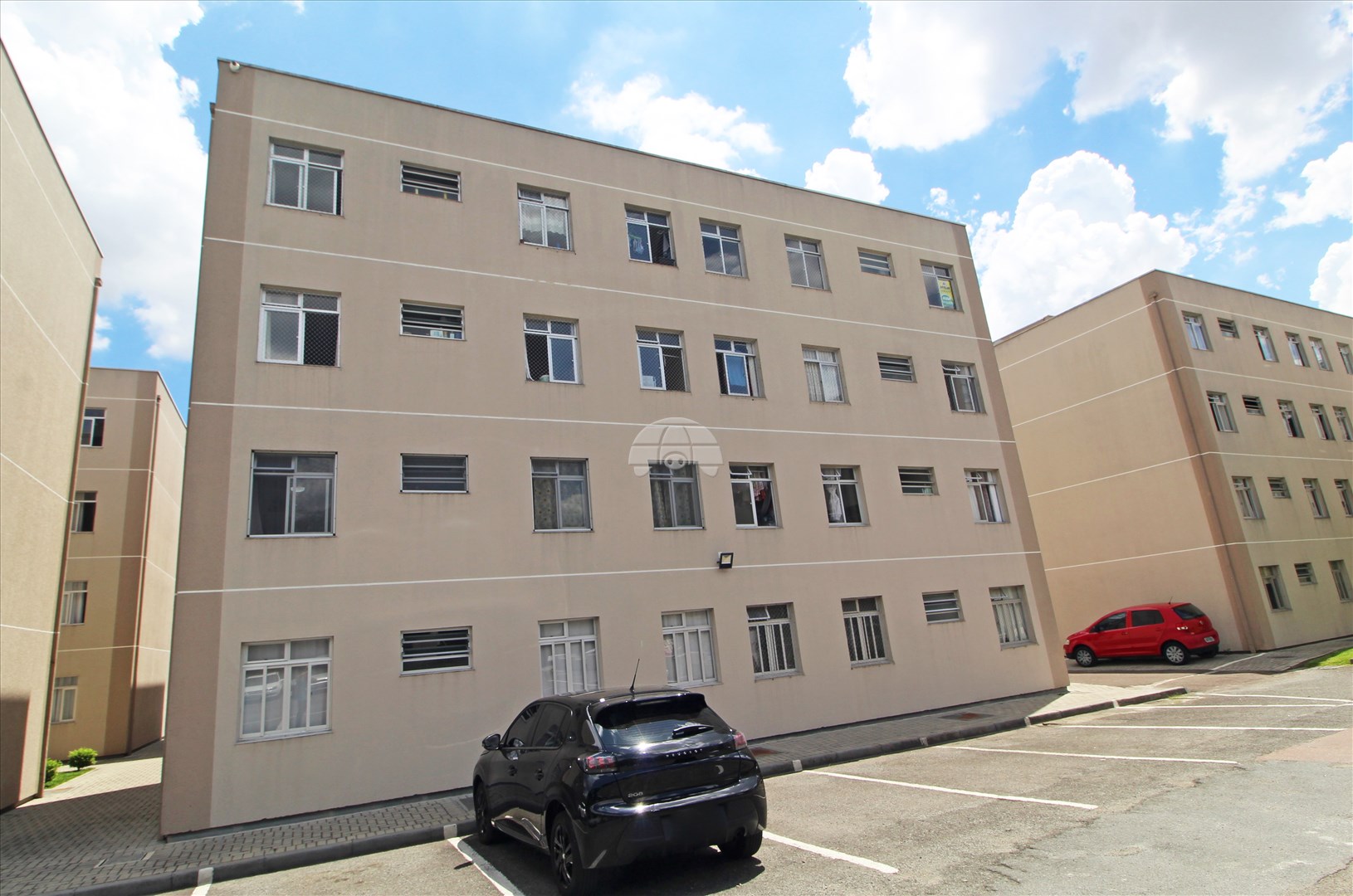 Apartamento para alugar em Capão Raso, Curitiba — Portal Chave Fácil
