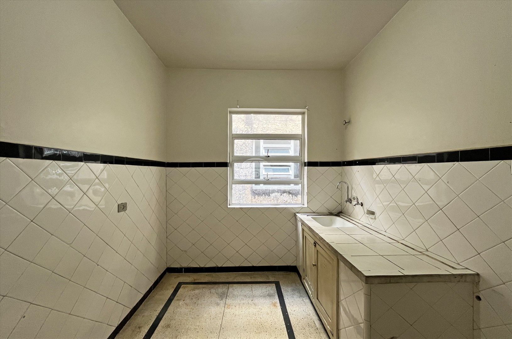Apartamento para alugar em Centro, Curitiba — Portal Chave Fácil