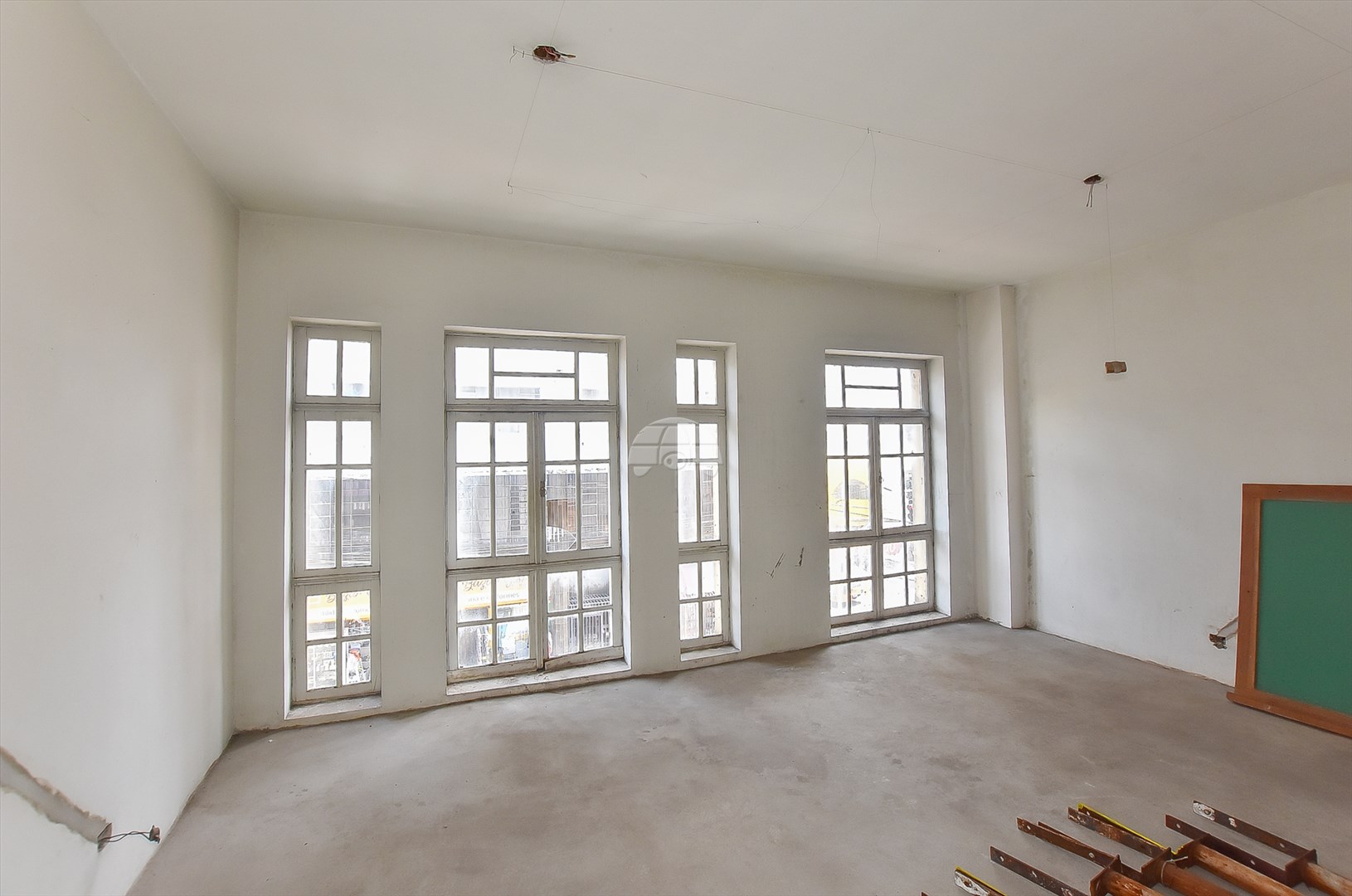 Prédio Comercial para Locação no Bairro Centro ref. 107698 (9 / 10)
