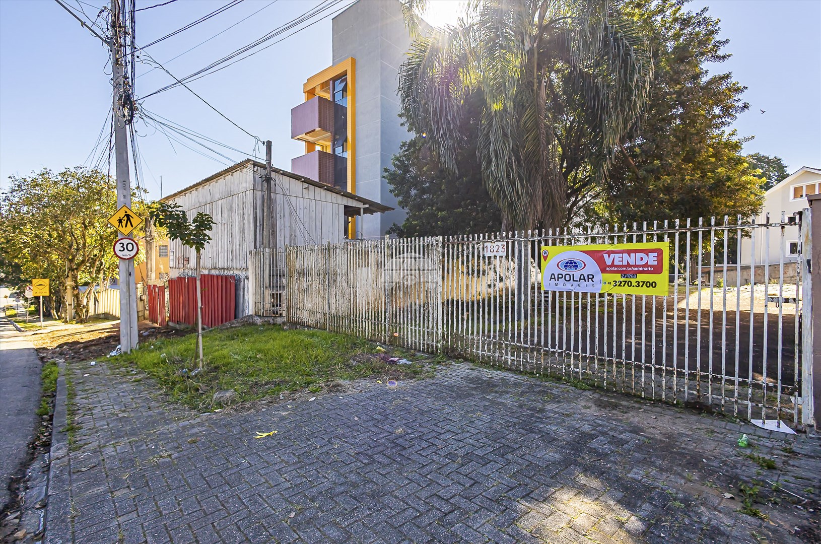 Terreno Comercial/Residencial para Venda no Bairro Portão ref. 217268 (4 / 10)