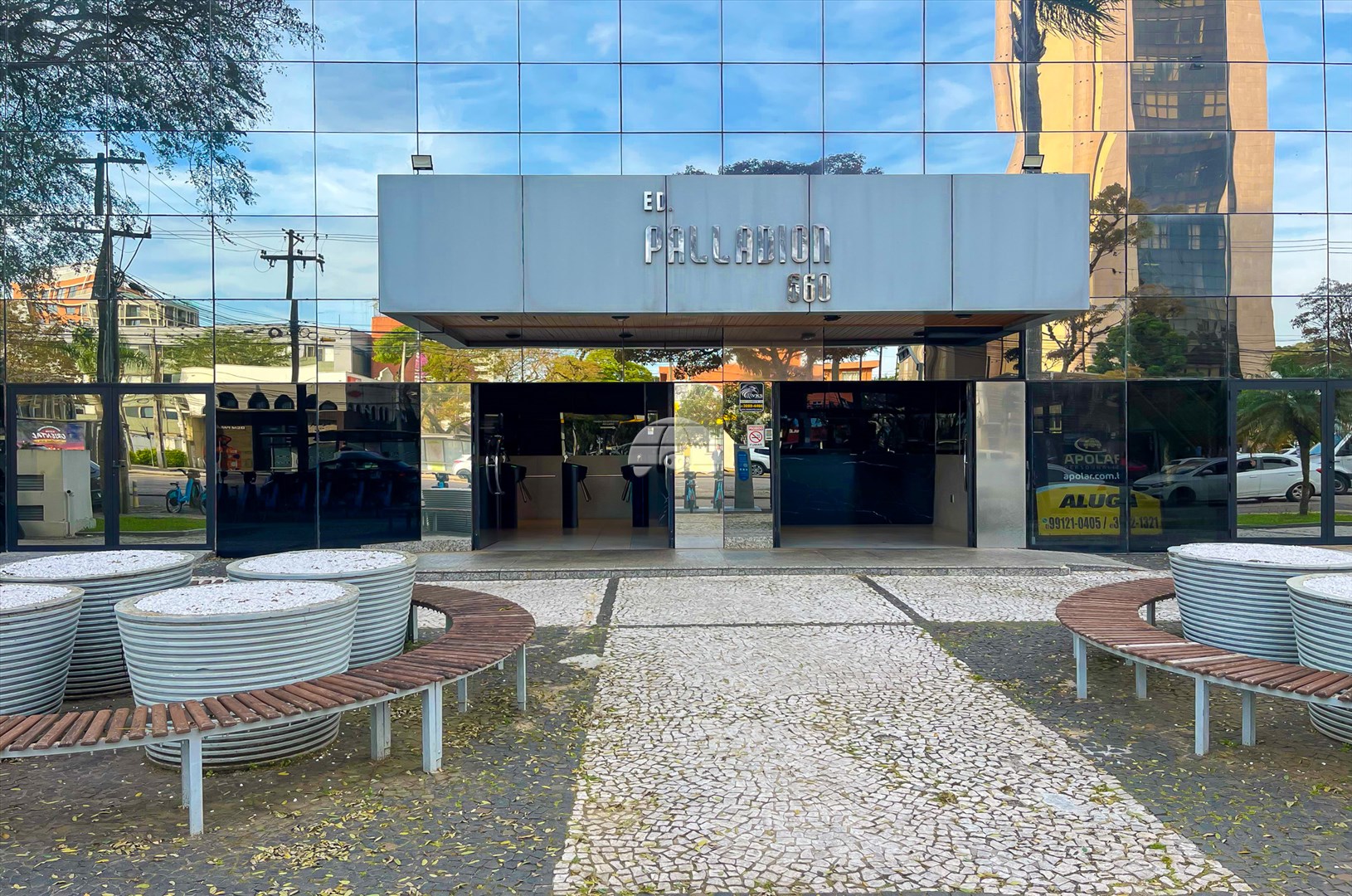 Sala/Conjunto Comercial para alugar em Centro Cívico, Curitiba — Portal Chave Fácil