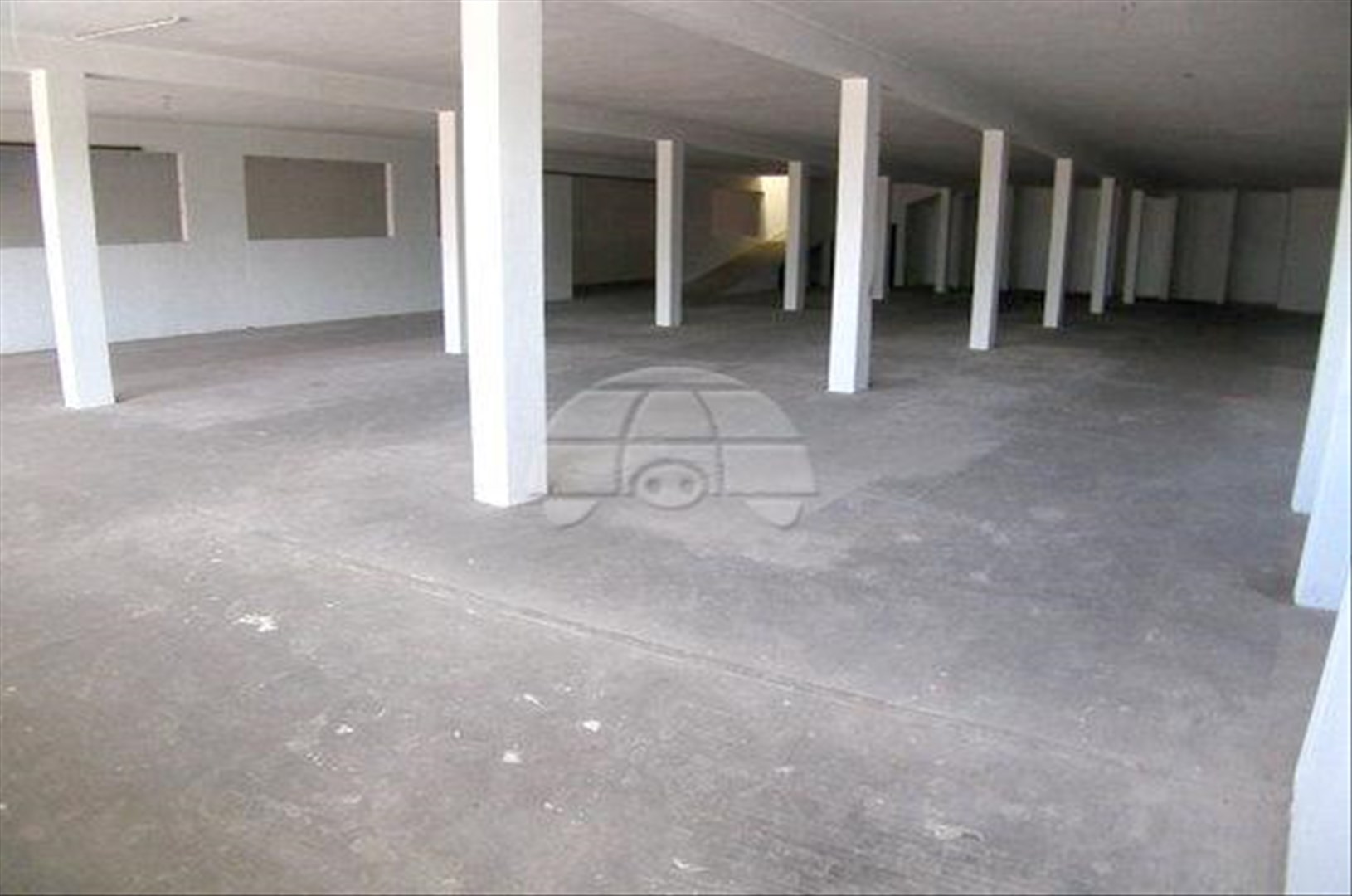 Barracão Comercial para Locação no Bairro Bacacheri ref. 88380 (10 / 10)