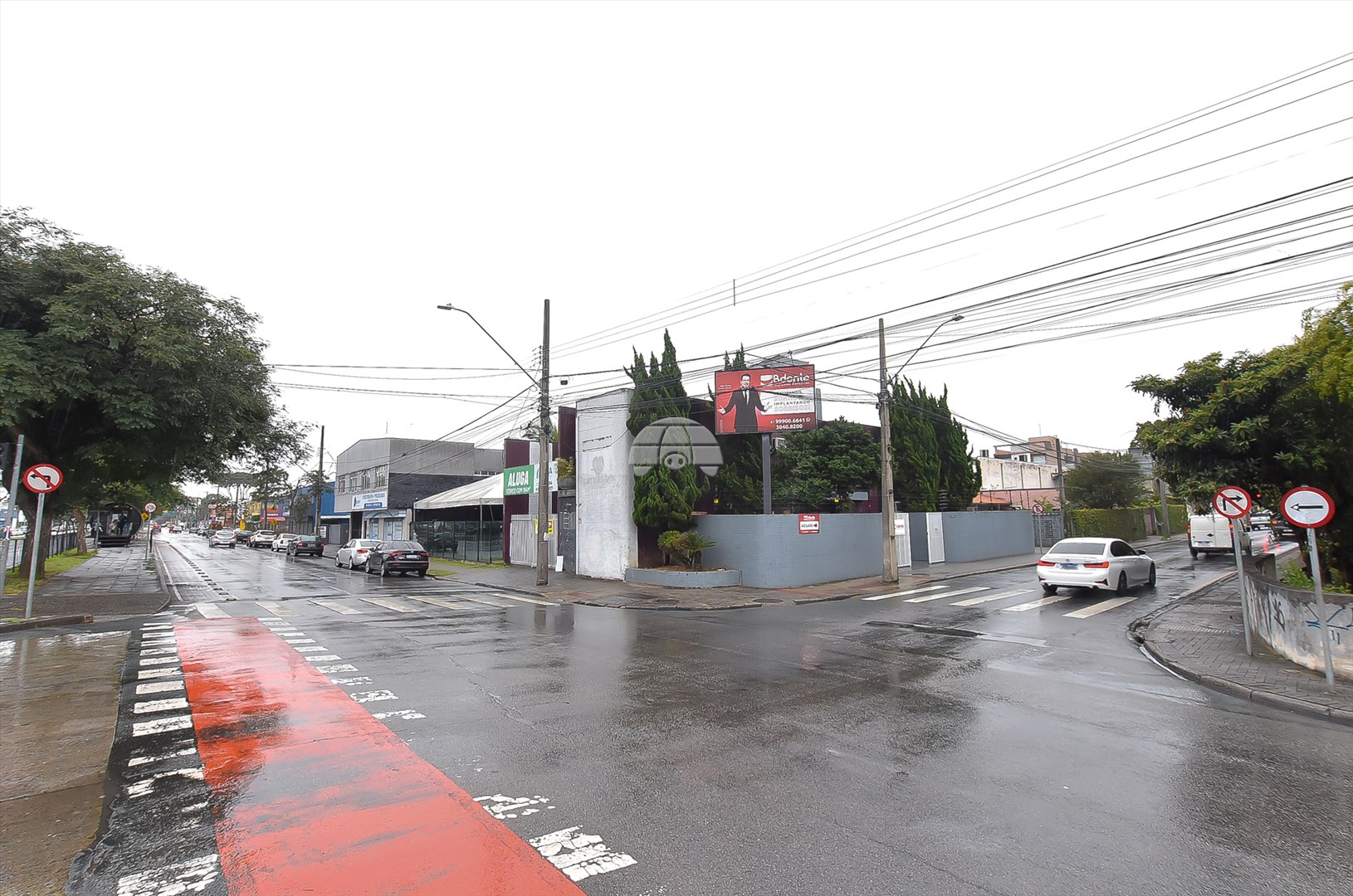 Sala/Conjunto Comercial à venda em Boqueirão, Curitiba — Portal Chave Fácil