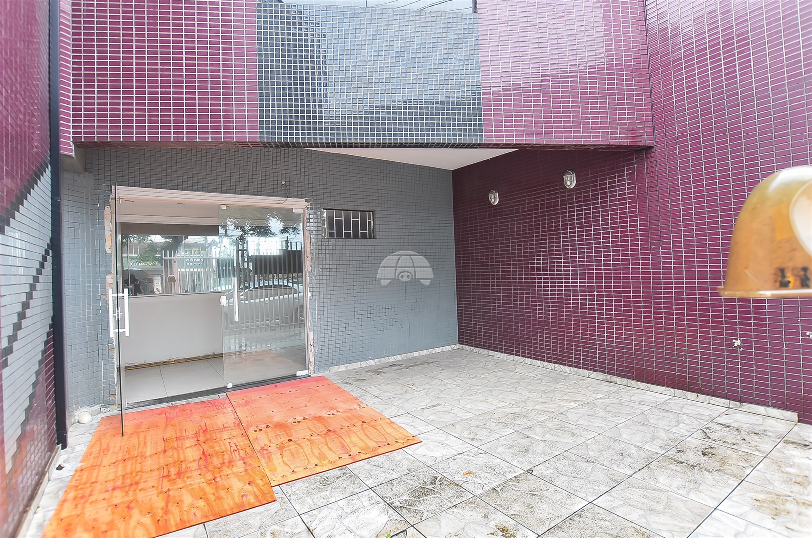 Sala/Conjunto Comercial à venda em Boqueirão, Curitiba — Portal Chave Fácil