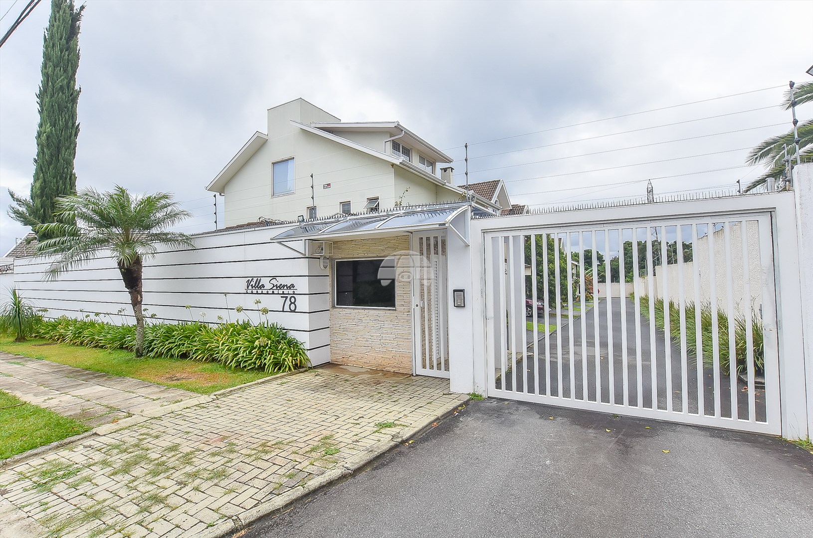 Casa à venda em Santa Felicidade, Curitiba — Portal Chave Fácil