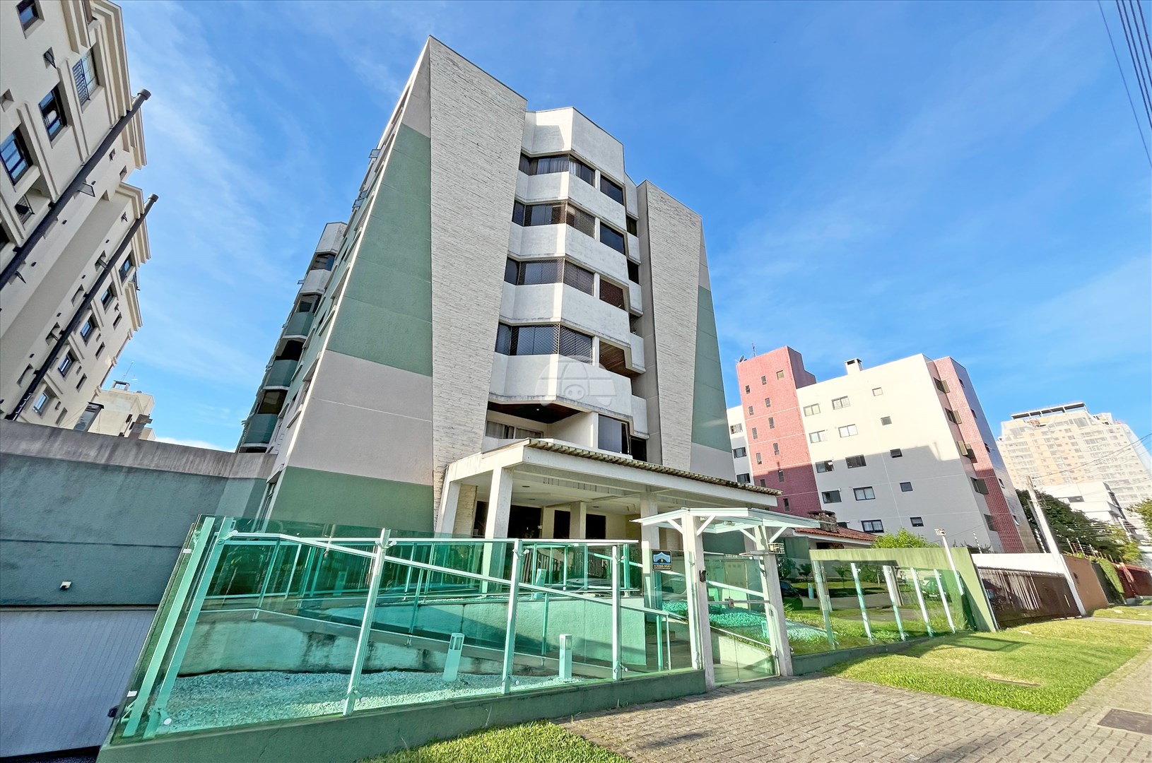 Apartamento para alugar em Vila Izabel, Curitiba — Portal Chave Fácil