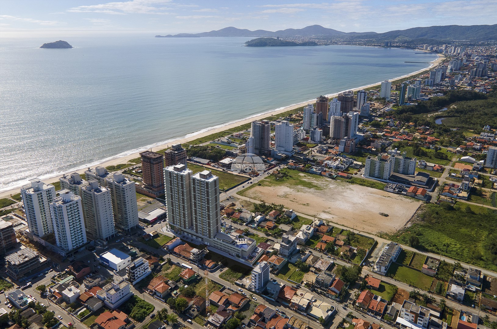 Apartamento à venda em Centro, Curitiba — Portal Chave Fácil