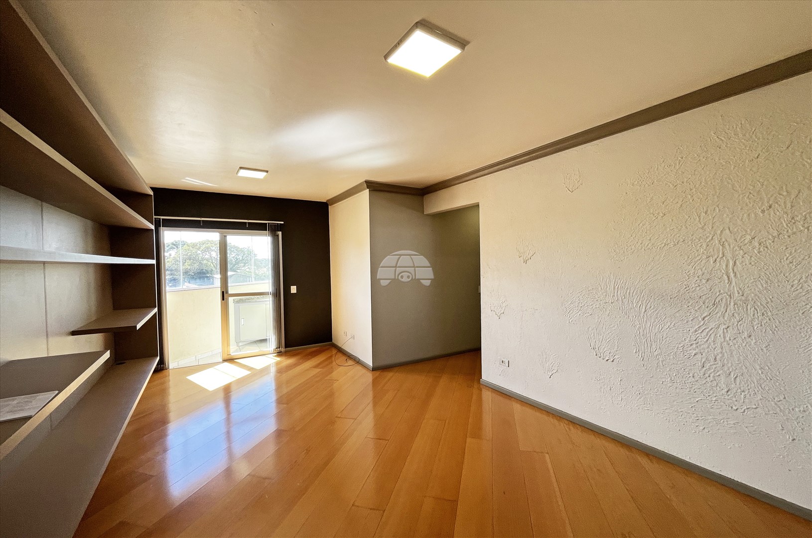 Apartamento para alugar em Ahú, Curitiba — Portal Chave Fácil