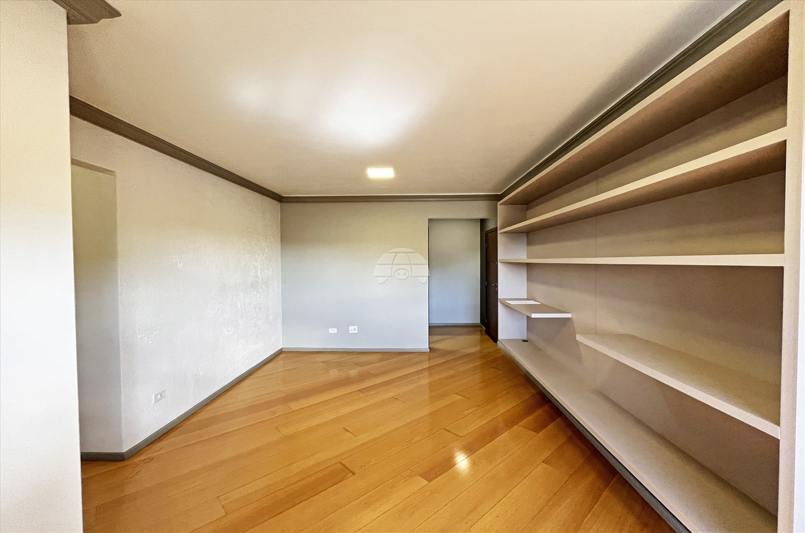 Apartamento para alugar em Ahú, Curitiba — Portal Chave Fácil