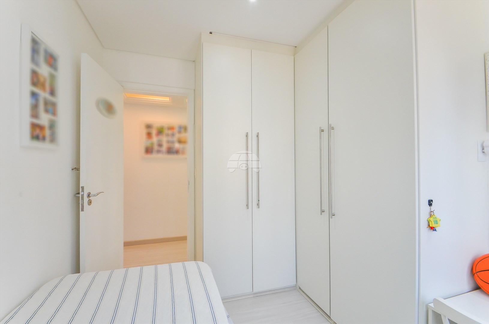 Apartamento para alugar em Bigorrilho, Curitiba — Imobiliária Razão