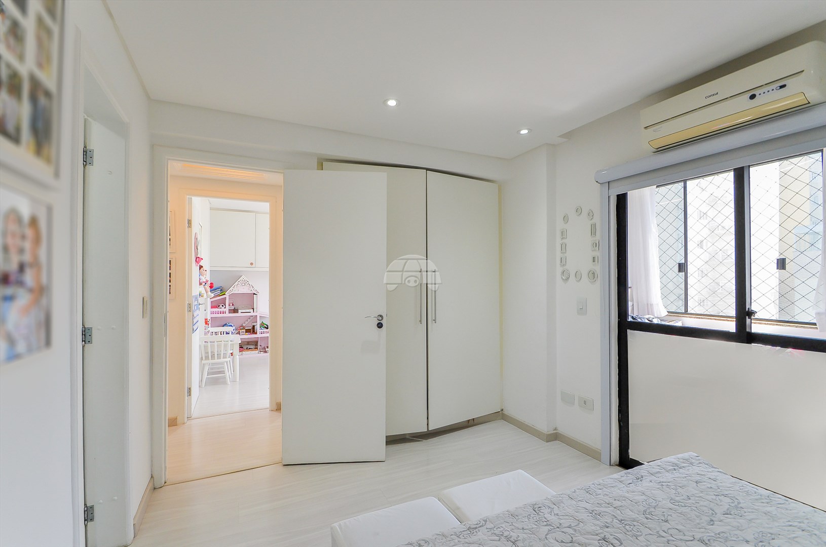 Apartamento para alugar em Bigorrilho, Curitiba — Imobiliária Razão