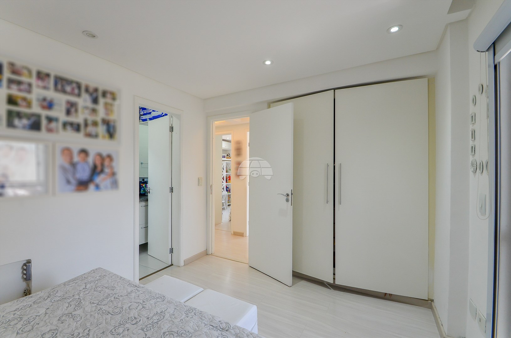 Apartamento para alugar em Bigorrilho, Curitiba — Imobiliária Razão