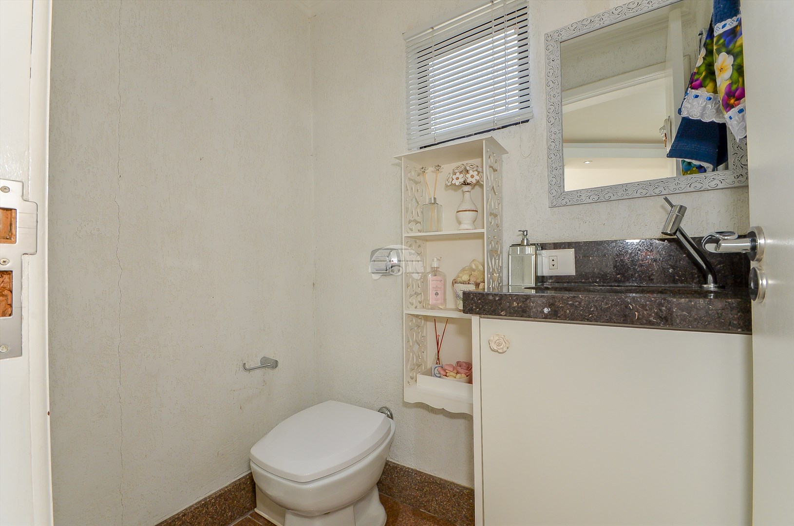 Apartamento para alugar em Bigorrilho, Curitiba — Imobiliária Razão