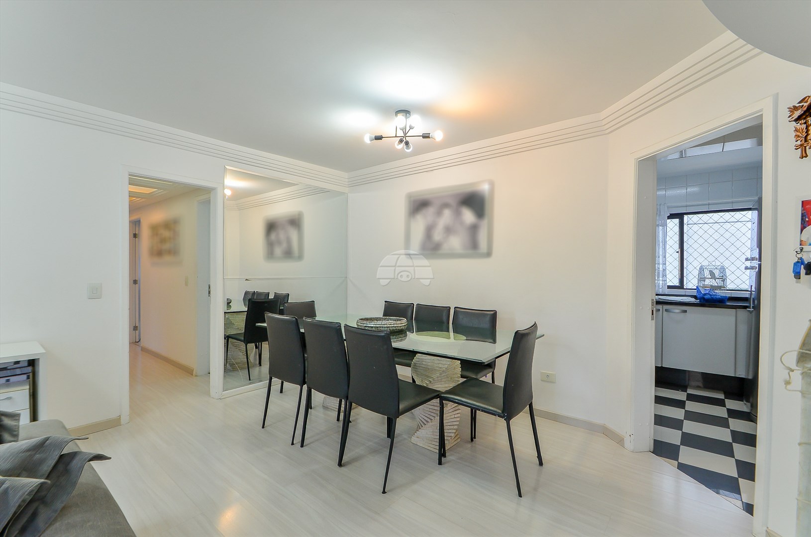 Apartamento para alugar em Bigorrilho, Curitiba — Imobiliária Razão