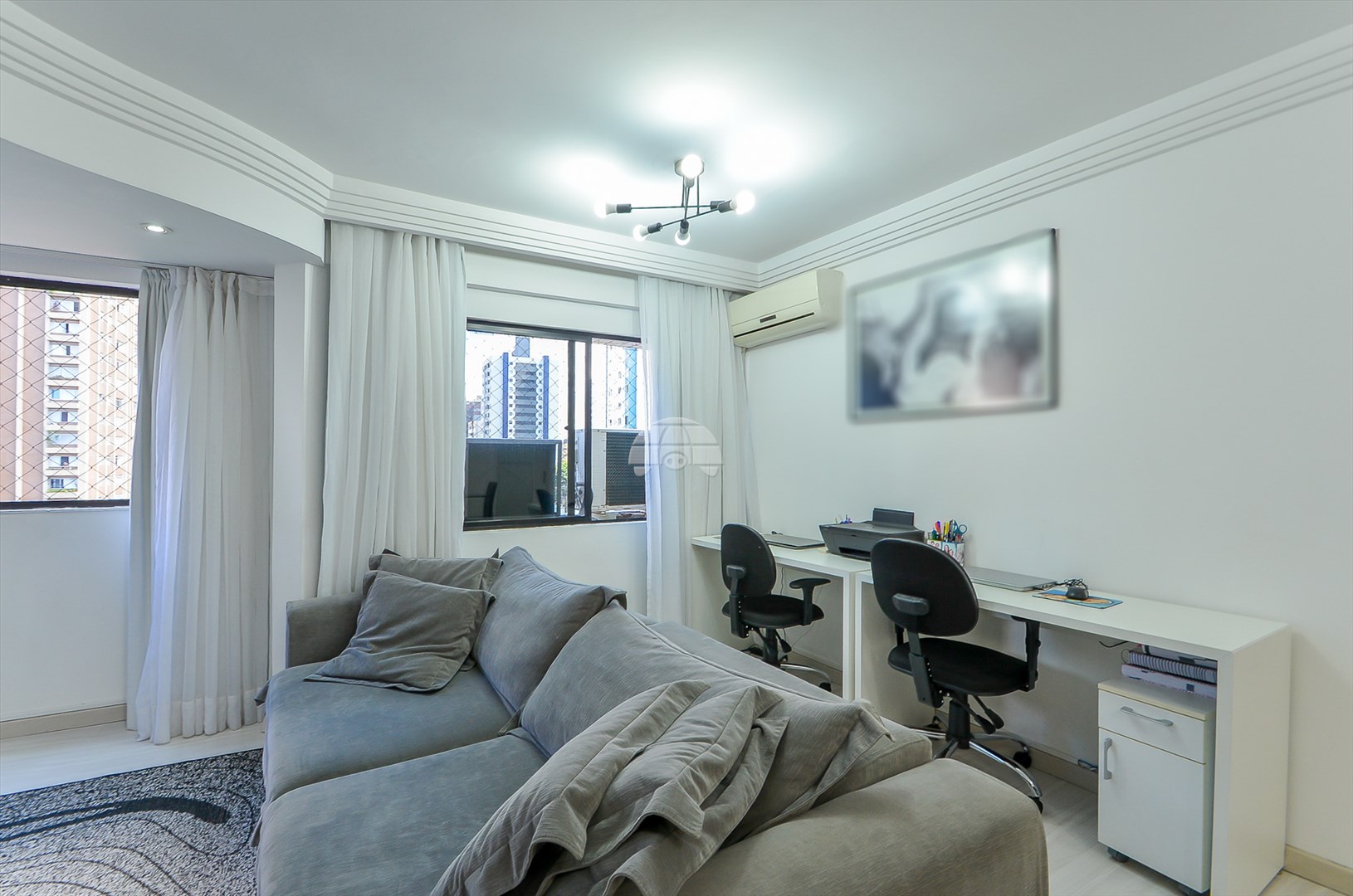 Apartamento para alugar em Bigorrilho, Curitiba — Imobiliária Razão