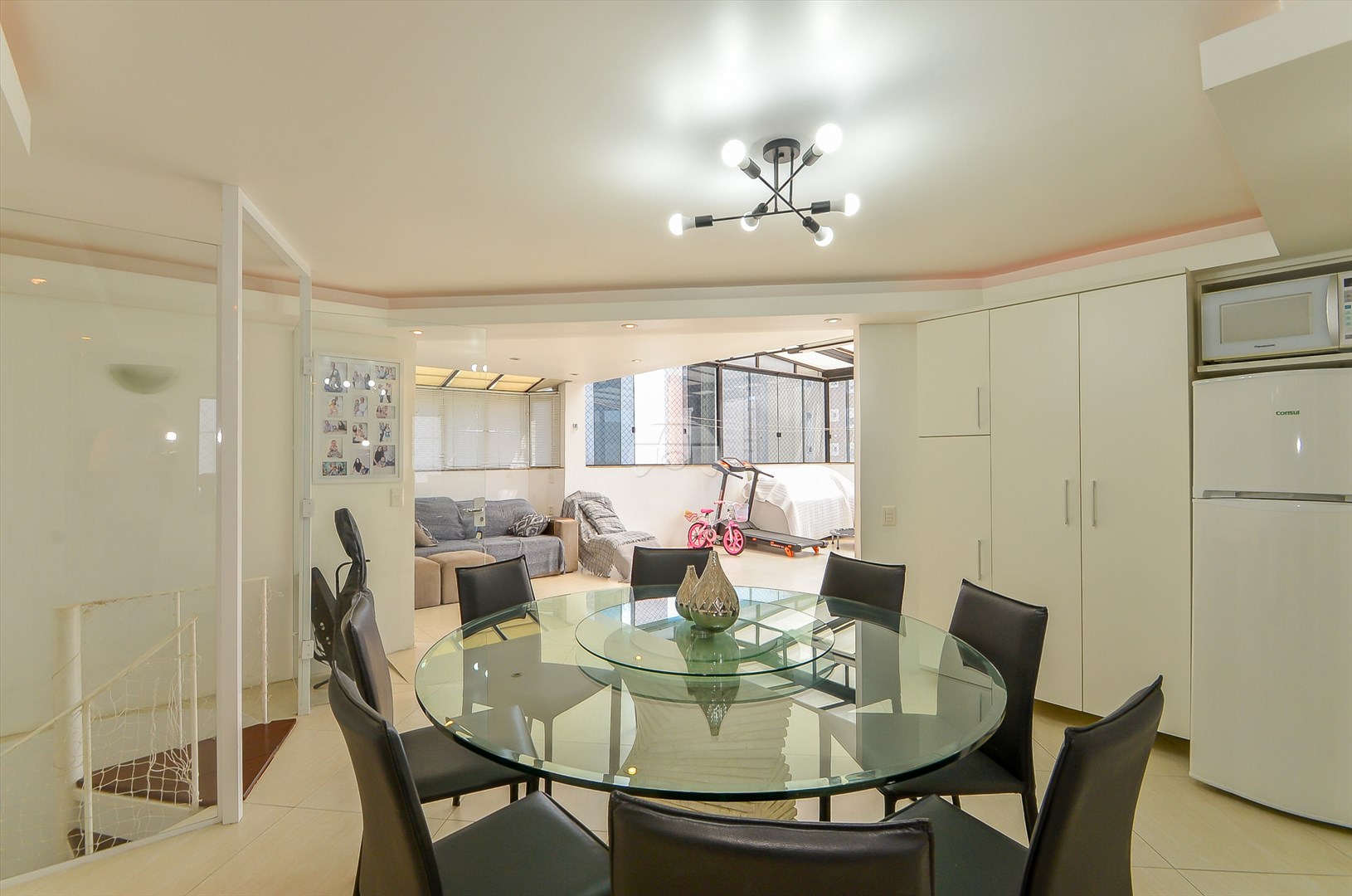 Apartamento para alugar em Bigorrilho, Curitiba — Imobiliária Razão
