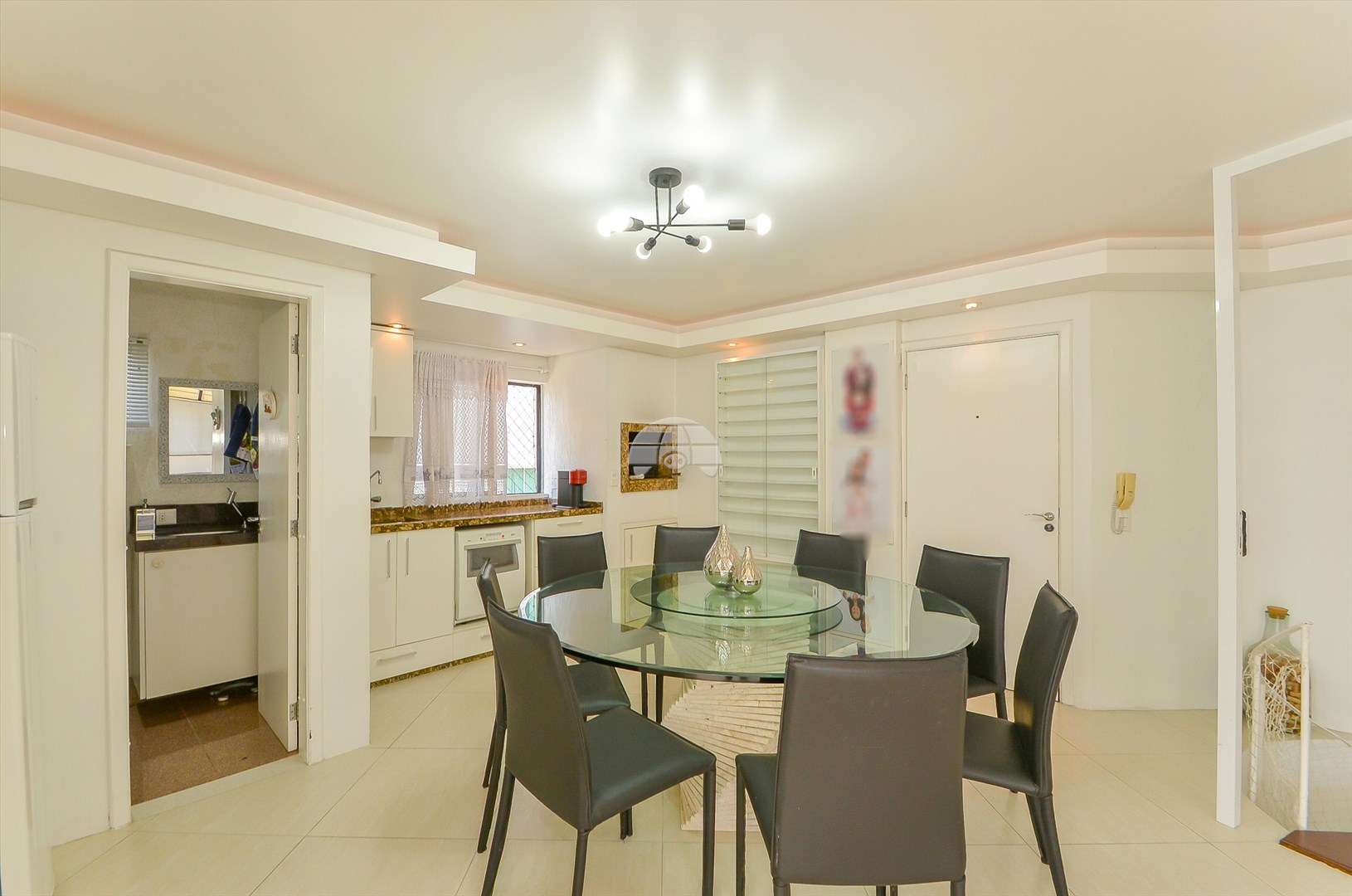 Apartamento para alugar em Bigorrilho, Curitiba — Imobiliária Razão