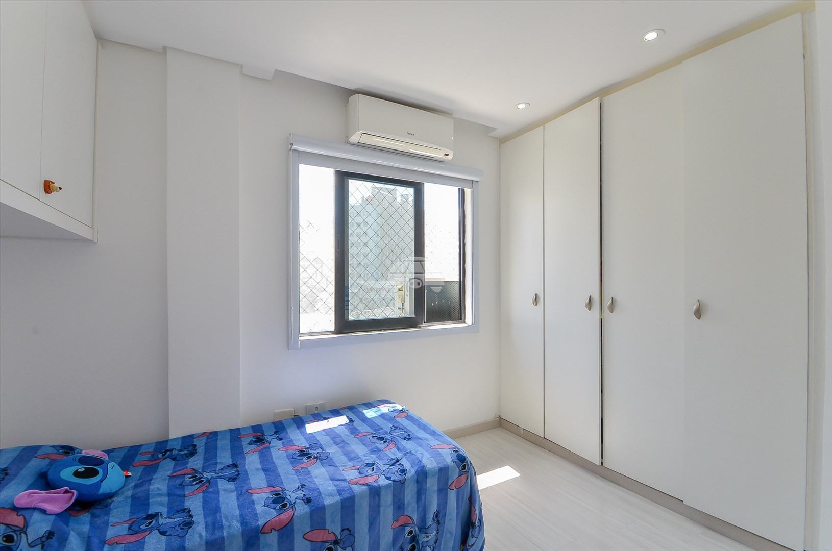 Apartamento para alugar em Bigorrilho, Curitiba — Imobiliária Razão