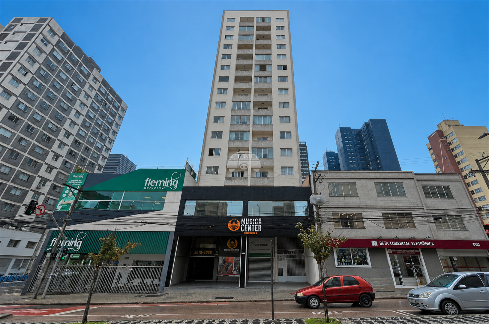 Apartamento para alugar em Centro, Curitiba — Portal Chave Fácil
