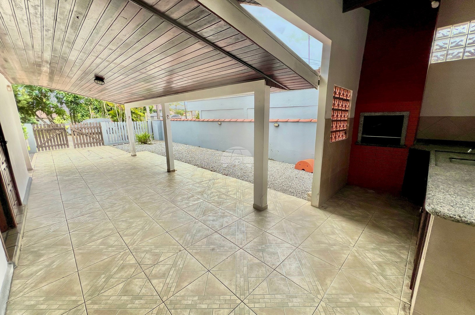 Casa à venda em Albatroz, Matinhos — Portal Chave Fácil