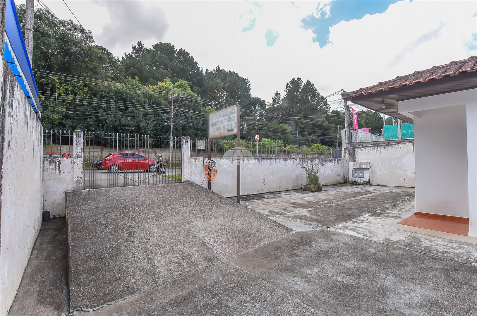 Casa à venda em Boqueirão, Curitiba — Portal Chave Fácil