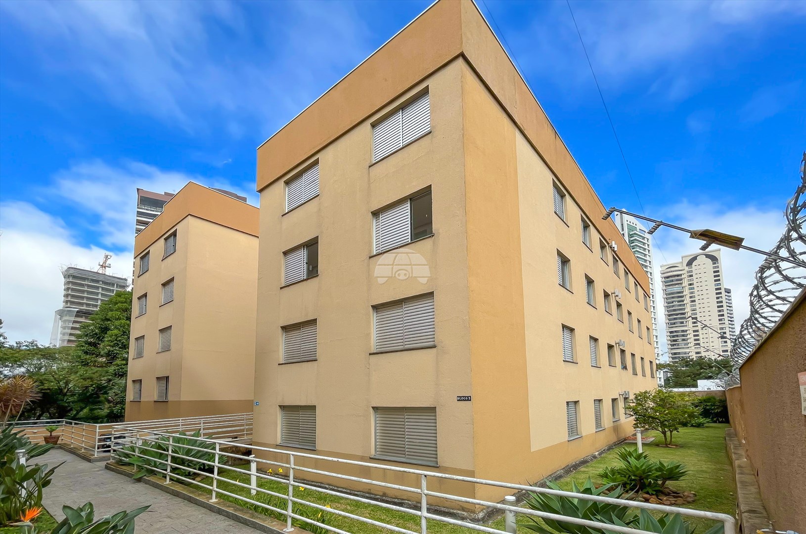 Apartamento para alugar em Mossunguê, Curitiba — Portal Chave Fácil