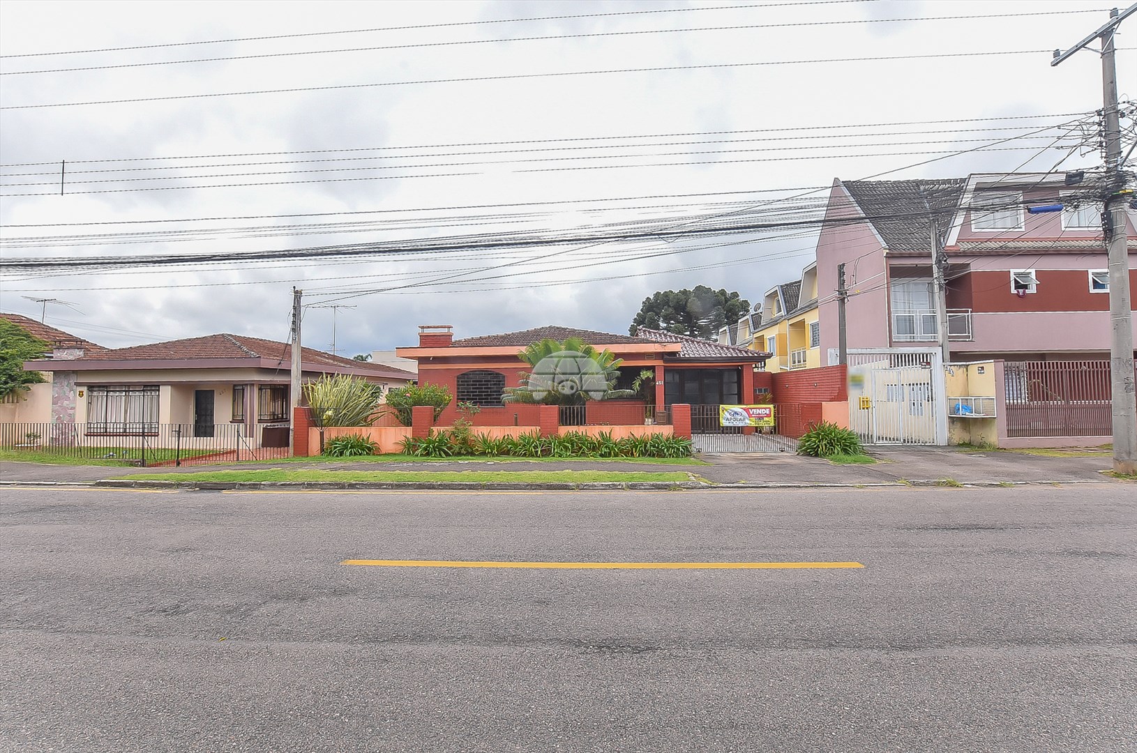 Casa à venda em Uberaba, Curitiba — Portal Chave Fácil