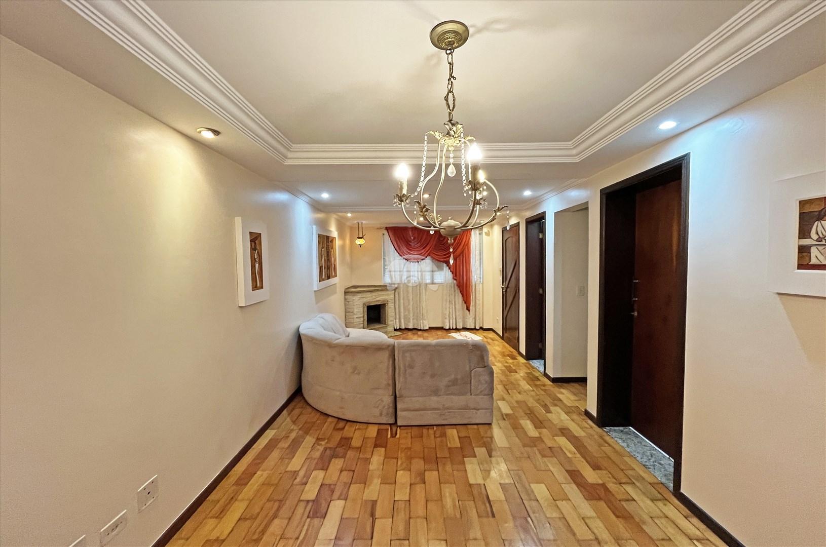 Casa para alugar em Bom Retiro, Curitiba — Portal Chave Fácil