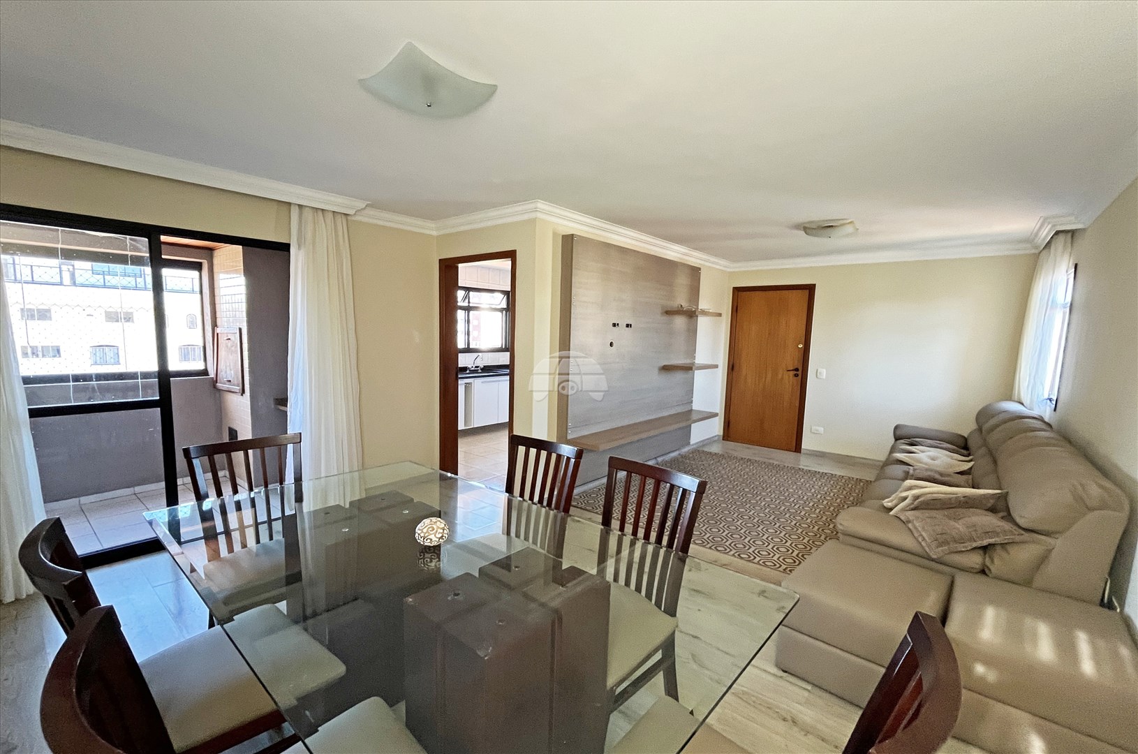 Apartamento para alugar em Água Verde, Curitiba — Portal Chave Fácil