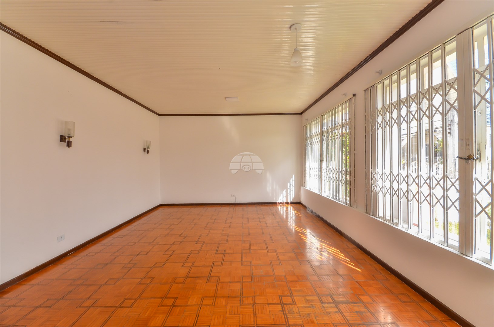 Casa à venda em Rebouças, Curitiba — MAFI ADMINISTRADORA DE IMOVEIS LTDA