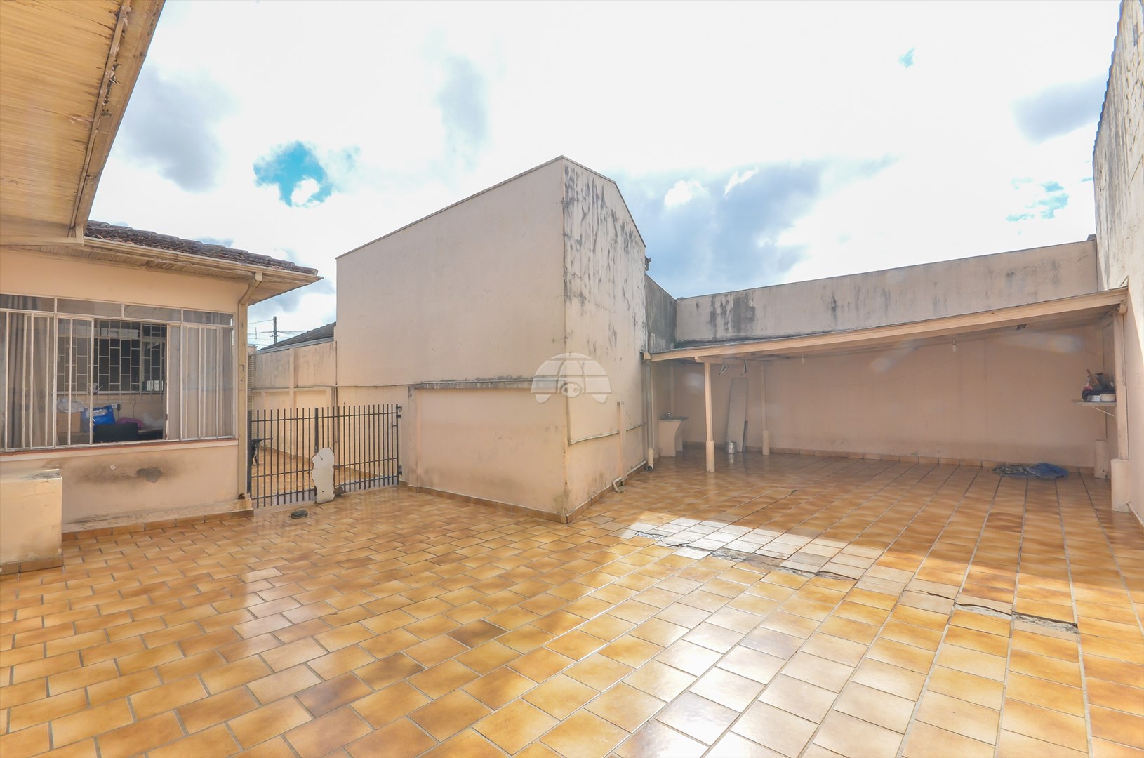 Casa à venda em Rebouças, Curitiba — MAFI ADMINISTRADORA DE IMOVEIS LTDA