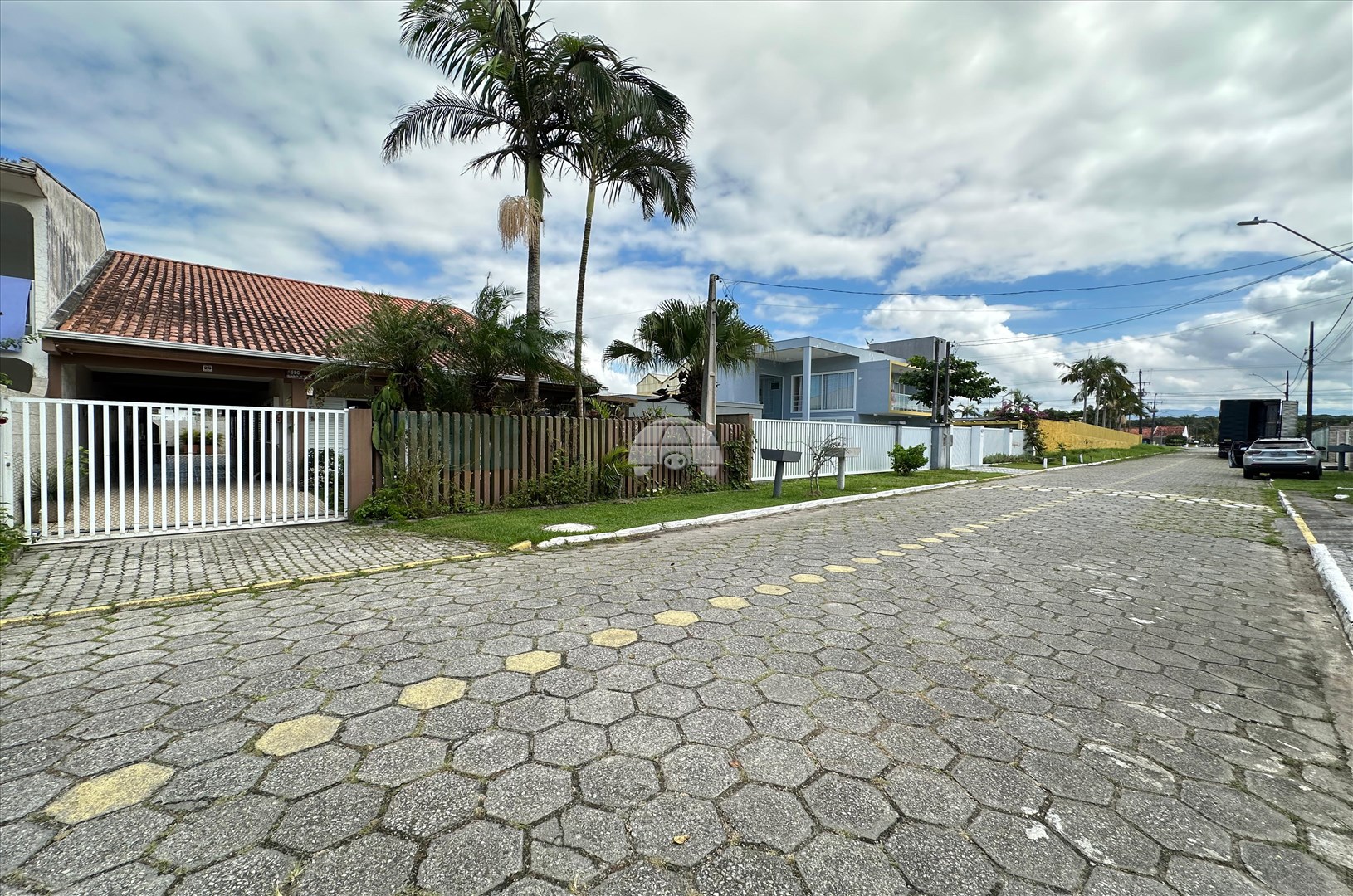 Casa à venda em Costa Azul, Matinhos — Portal Chave Fácil