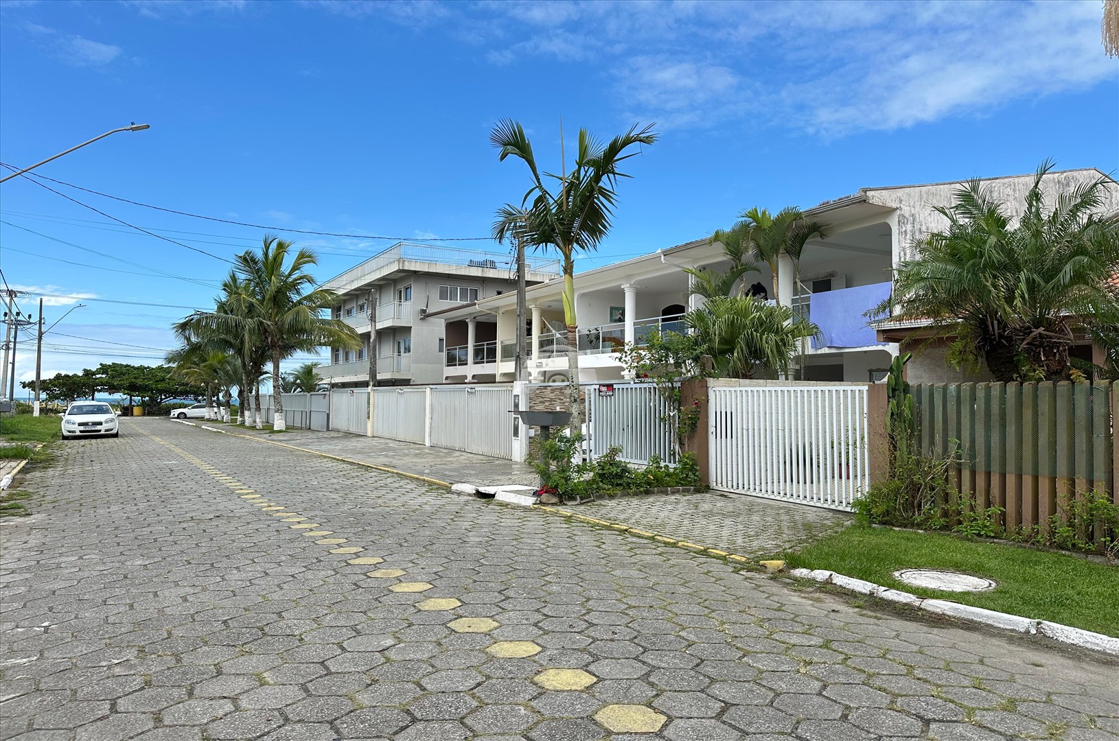 Casa à venda em Costa Azul, Matinhos — Portal Chave Fácil